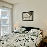Le Lys D'or Apartment *