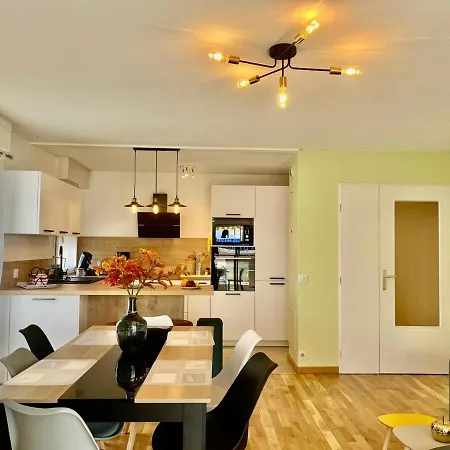 Апартаменты Le Lys D'or Yourhosthelper *